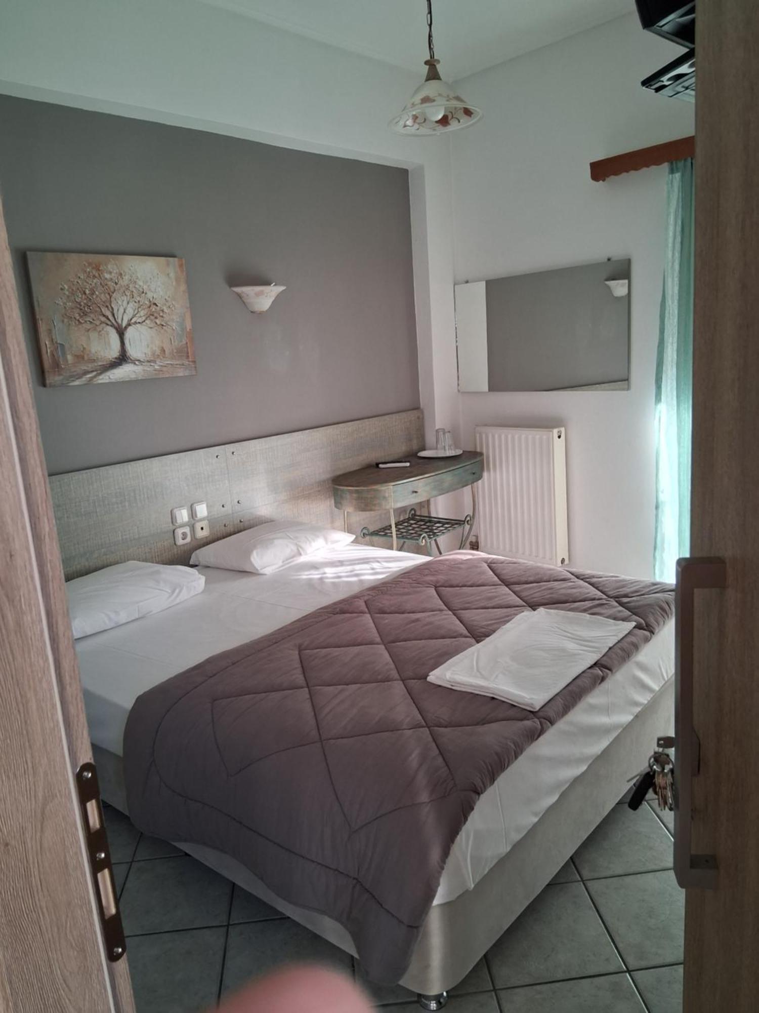 Aparthotel Alexandros Kamena Vourla Exteriér fotografie